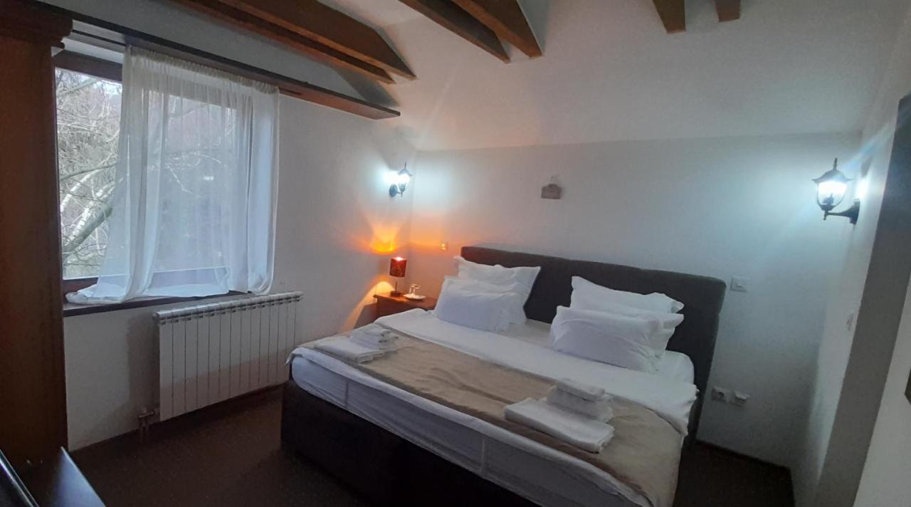 Teuta Palace Dom Faletici Hotel Szarajevó Kültér fotó