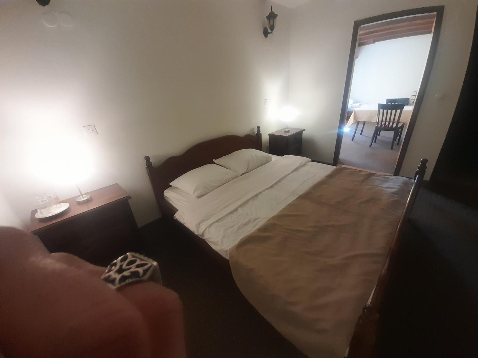 Teuta Palace Dom Faletici Hotel Szarajevó Kültér fotó
