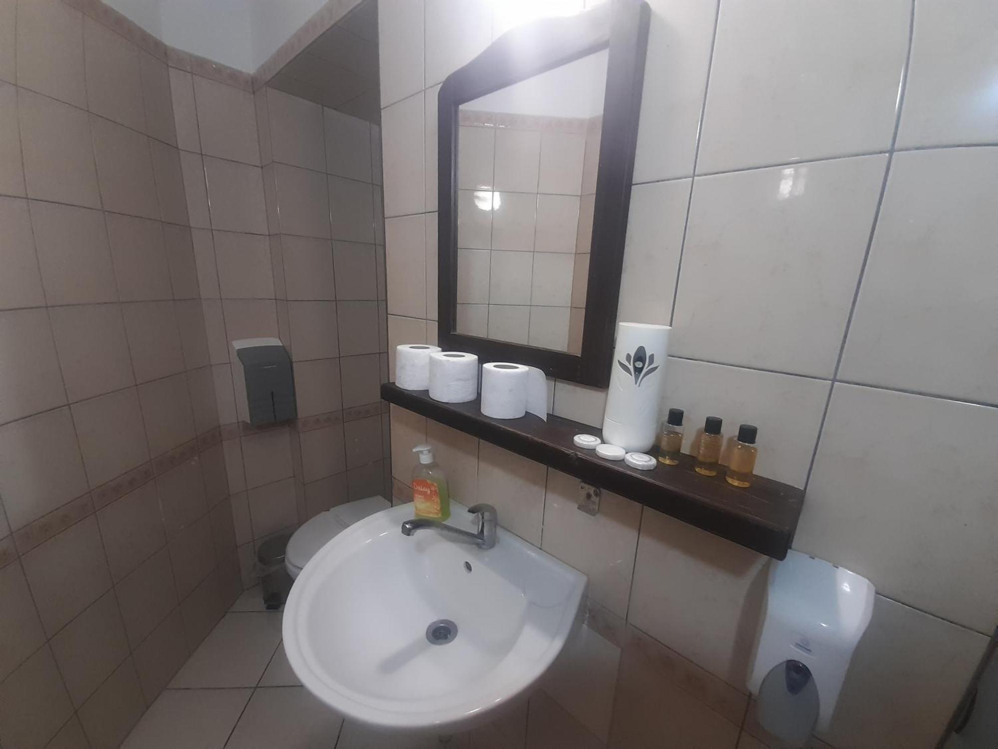 Teuta Palace Dom Faletici Hotel Szarajevó Kültér fotó