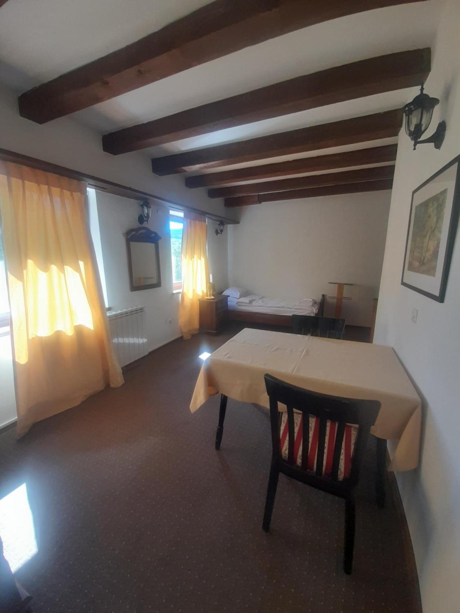Teuta Palace Dom Faletici Hotel Szarajevó Kültér fotó